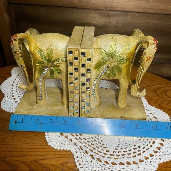 Art deco Gold tone pair of luxury carved Type of Elefants Bookends. - Picture 2 of 7
